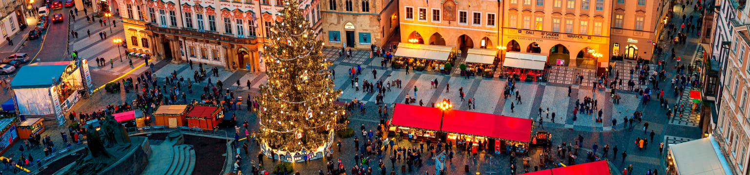 Mercatini di Natale nella Piazza della Città Vecchia di Praga